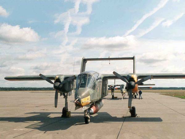 மூச்சுவிடாமல் பறந்த ஓவி10