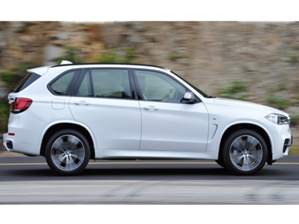 பிஎம்டபிள்யூ எக்ஸ்5 எம்50டீ