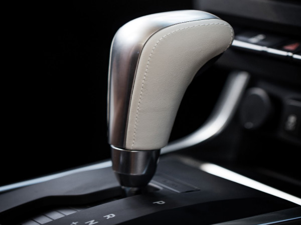 கியர்பாக்ஸ்;