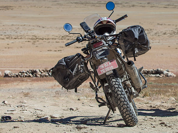 royal-enfield-himalayan-motorcyle-official-accessories-soft-saddle-bags