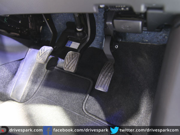 சப் 4-மீட்டர் எஸ்யூவி; 