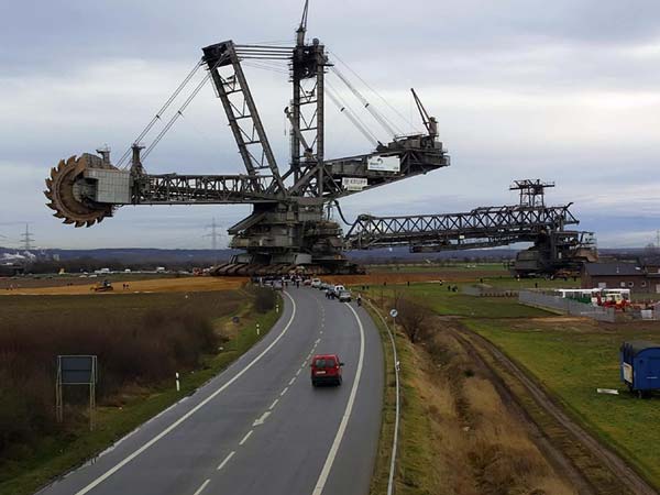  03. பேக்கர் 288 அகழ்வு எந்திரம்