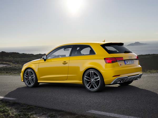 2017 ஆடி ஏ3 சொகுசு கார் - கூடுதல் படங்கள்