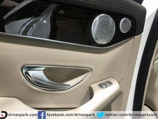 மெர்சிடிஸ் பென்ஸ் ஜிஎல்சி எஸ்யூவி - கூடுதல் படங்கள் (பெட்ரோல் வேரியண்ட்)