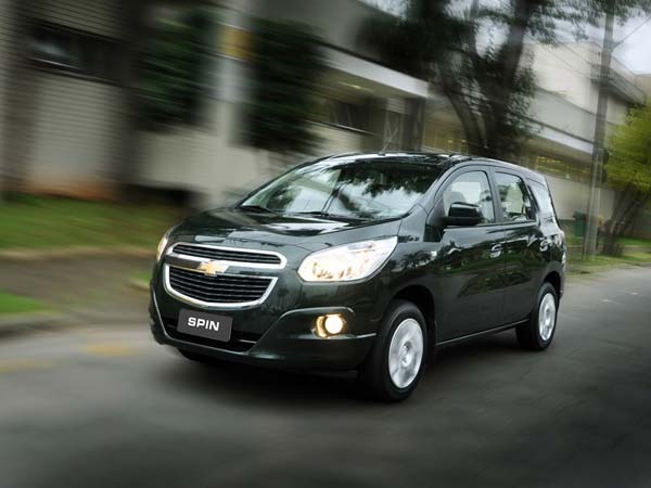 பெட்ரோல் இஞ்ஜின்;