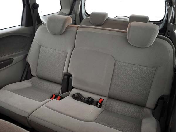 இதர தொடர்புடைய செய்திகள்;