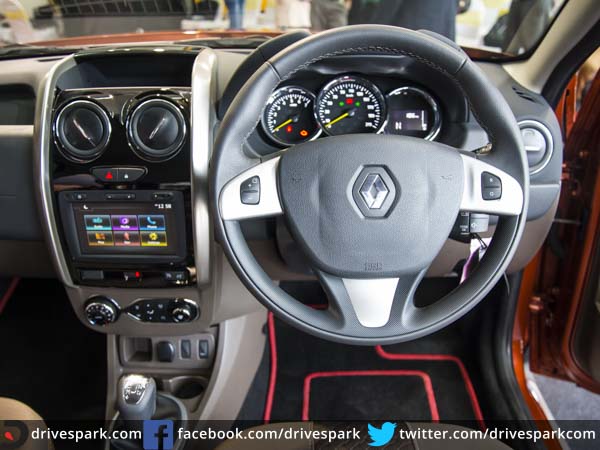 பெட்ரோல் இஞ்ஜின்;