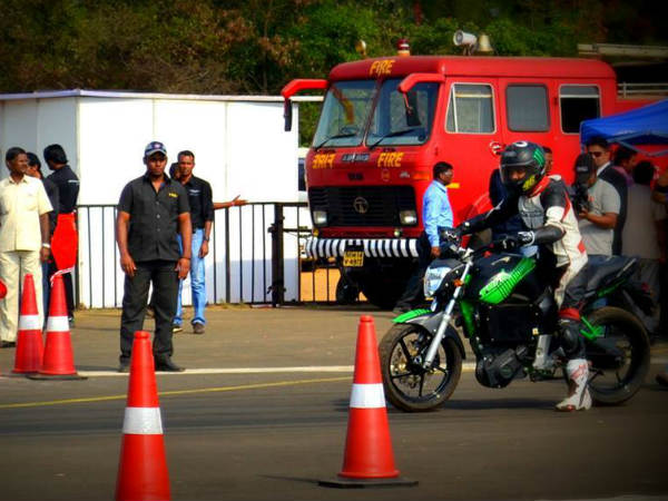 நிதி ஆதாரம்