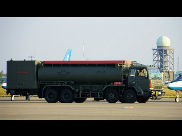 34. ஹினோ சூப்பர் டால்பின் FZ9J