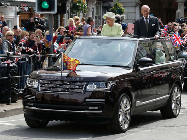 இங்கிலாந்து ராணி எலிசபெத்...