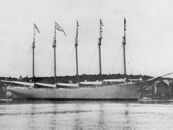 07. தி கரோல் ஏ டீரிங்