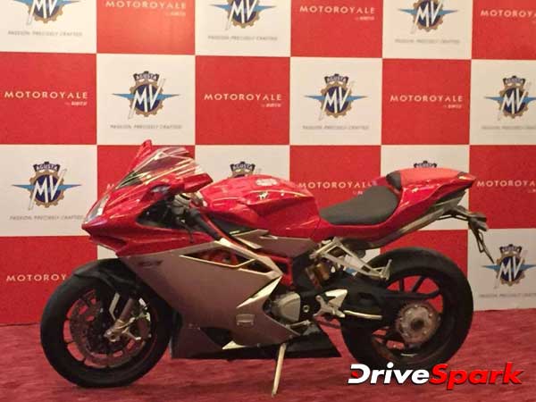 கூடுதல் ஷோரூம்கள்;