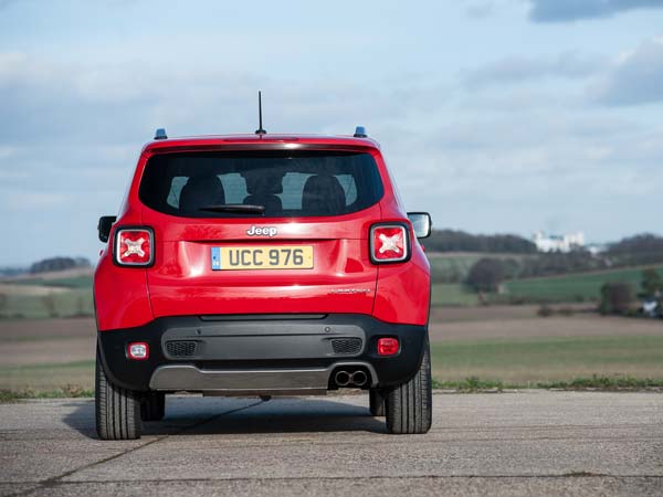 சி-எஸ்யூவி;