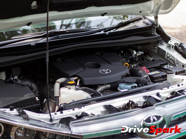 2.7 லிட்டர் பெட்ரோல் இஞ்ஜின்;