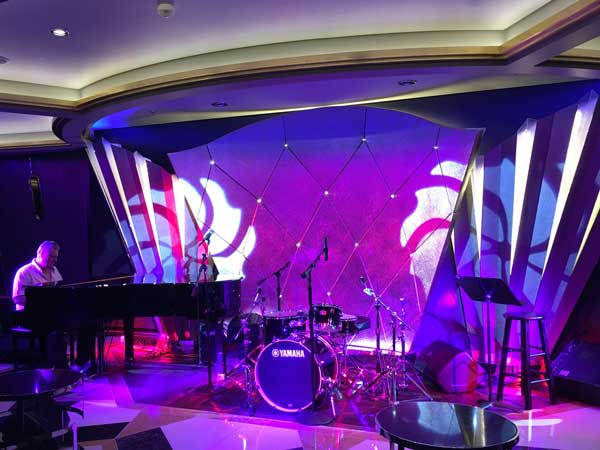 13. ஜாஸ் பார்