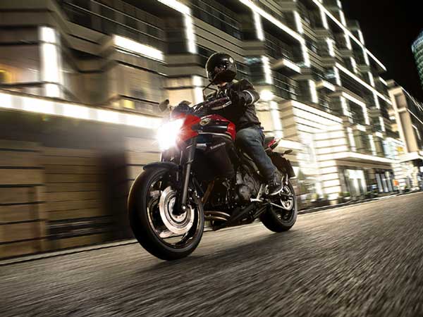 இதர தொடர்புடைய செய்திகள்;