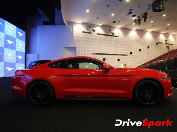 விலை, அறிமுகம்;