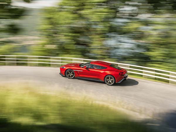 லிமிடெட் எடிஷன்;