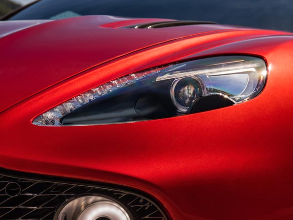 அஸ்டன் மார்ட்டின் வேன்குவிஷ் ஸகாட்டோ - கூடுதல் படங்கள்