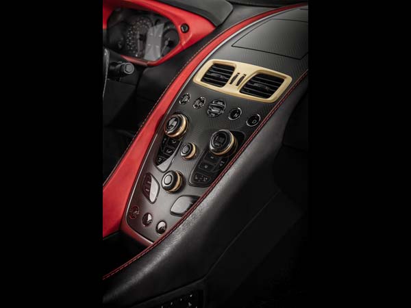 அஸ்டன் மார்ட்டின் வேன்குவிஷ் ஸகாட்டோ - கூடுதல் படங்கள்