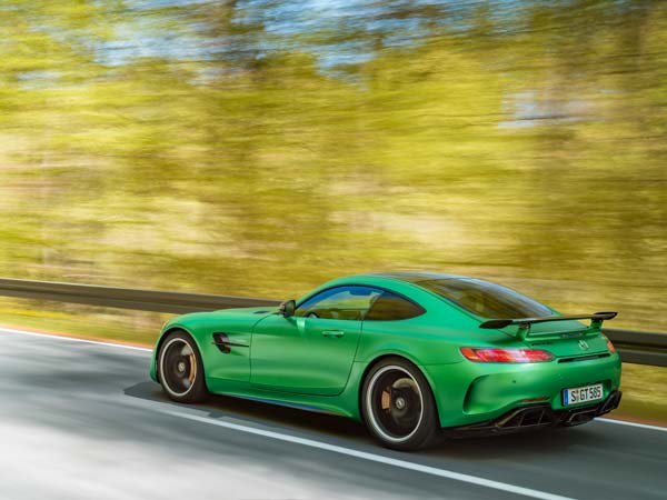 மெர்சிடிஸ் பென்ஸ் ஏஎம்ஜி ஜிடி ஆர் ஸ்போர்ட்ஸ் கார் - கூடுதல் படங்கள்