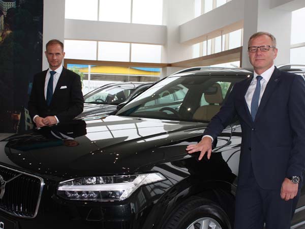 வால்வோ ஷோரூம் திறப்பு 1