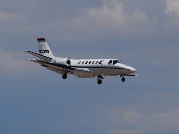 சொந்த விமானம்