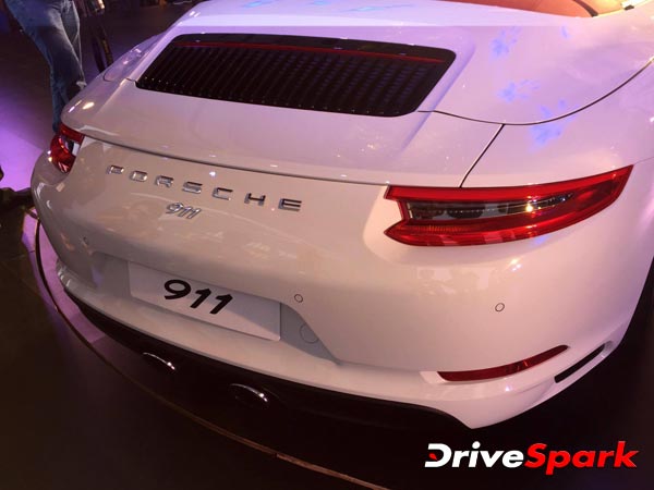 2016 போர்ஷே 911 ஸ்போர்ட்ஸ் கார் - கூடுதல் படங்கள்