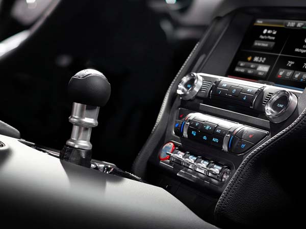 கியர்பாக்ஸ்;