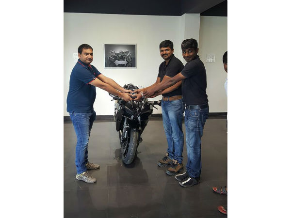  உரிமையாளர்