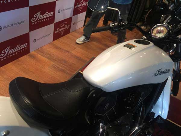 ஃப்யூவல் டேங்க்;