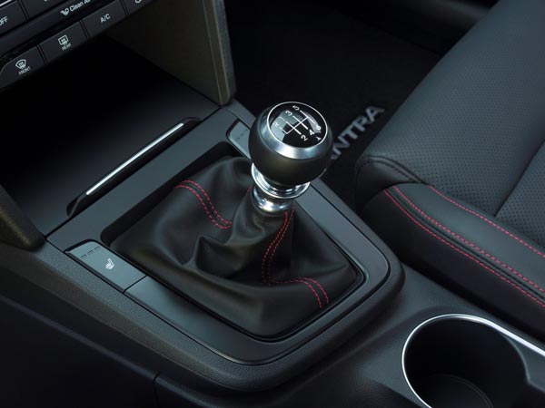 கியர்பாக்ஸ்;