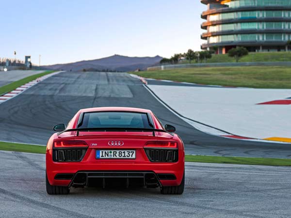 ரியர் தோற்றம்;