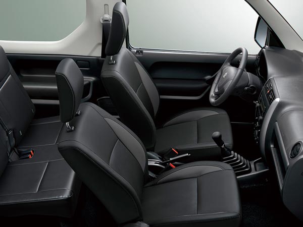 கூடுதல் சக்திவாய்ந்த இஞ்ஜின்;