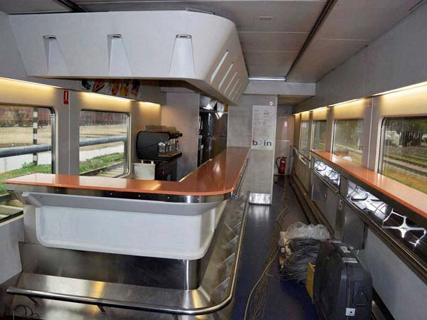 மணல் மூட்டைகளுடன் 180 கிமீ வேகத்தில் பறந்த டால்கோ ரயில்... 