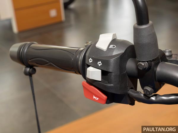 பிஎம்டபுள்யூ ஜி 310 ஆர் பைக் ஆக்சஸரீஸ் - கூடுதல் படங்கள்