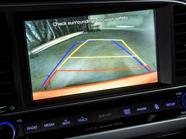 ஹூண்டாய் எலன்ட்ரா செடான் - கூடுதல் படங்கள்