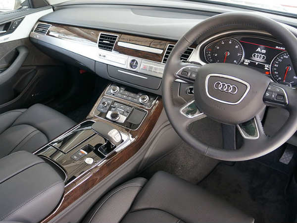 சிறப்பம்சங்கள்