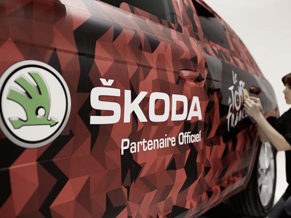 முதல் மாடல்