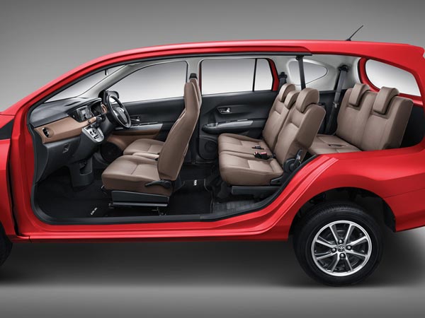 7 சீட்டர்