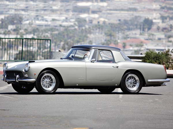 8) (tie) 1960 ஃபெராரி 250ஜிடி சீரிஸ் 2 கேப்ரியோலே;