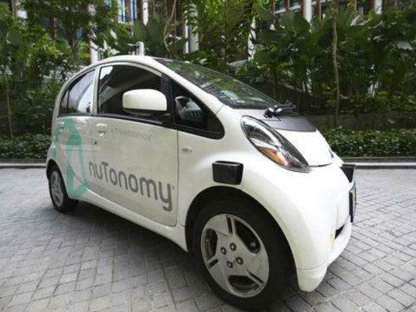 உலகின் முதல் தானியங்கி கார் அறிமுகம்