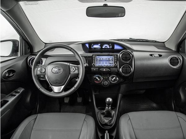 இன்டீரியர்;