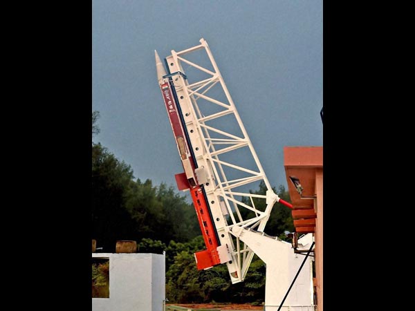 இஸ்ரோவின் புதிய ஸ்க்ராம்ஜெட் ராக்கெட் எஞ்சின் 