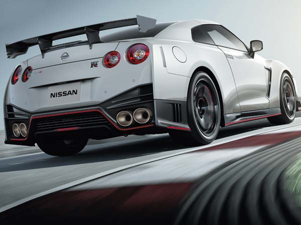 2017 நிஸான் ஜிடிஆர் நிஸ்மோ சூப்பர்கார் - கூடுதல் படங்கள்