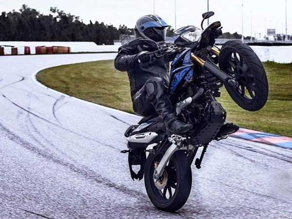 இதர தொடர்புடைய செய்திகள்;