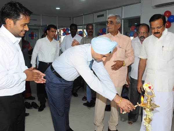 nissan-datsun-new-dealership-in-puducherry-02