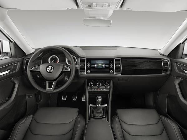 இன்டீரியர்;