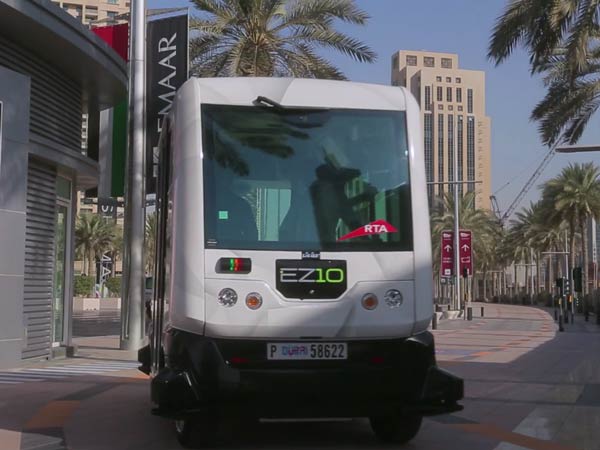 துபாயில் டிரைவரில்லா பஸ் சோதனை ஓட்டம்: இலவச பயணம்!