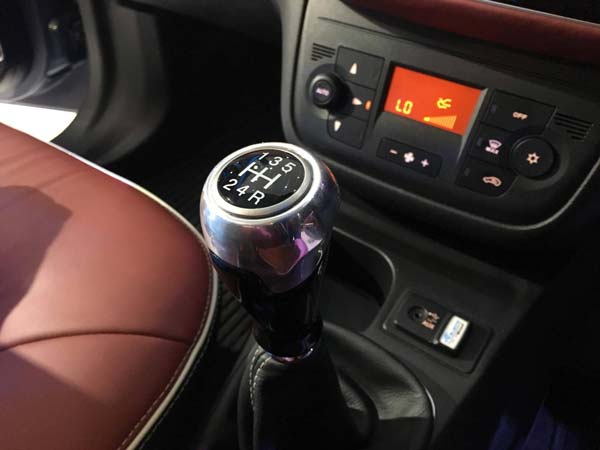 கியர்பாக்ஸ்;